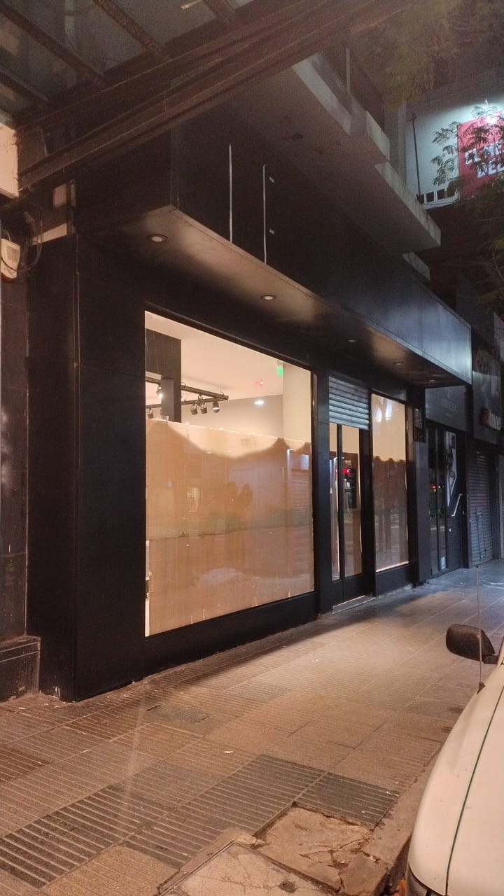 Frente de local comercial